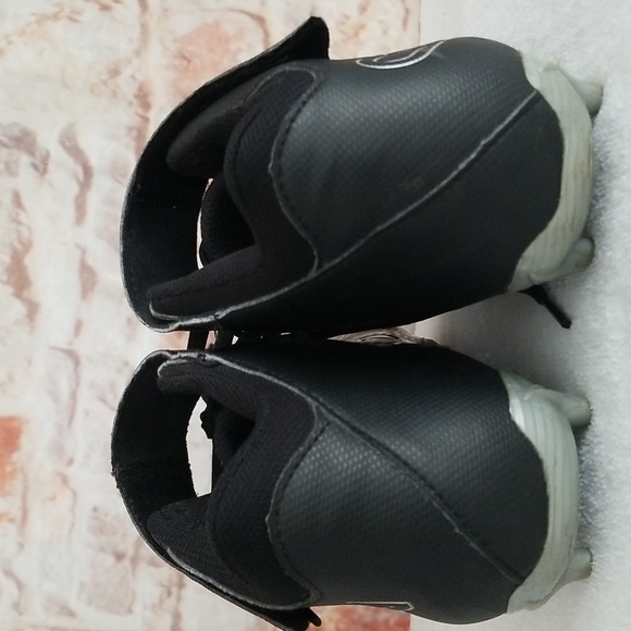 Under Armour Cam Newton Football Cleats - Picture 4 of 10